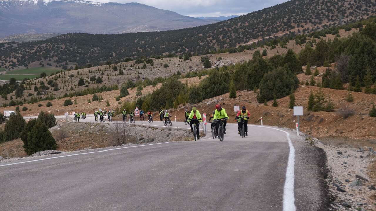 Konya’da bisikletçiler tarihe ve doğaya doğru pedal çevirdi 11